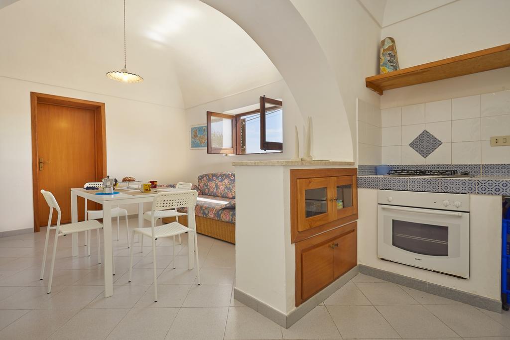 Case Canino Favignana Bagian luar foto