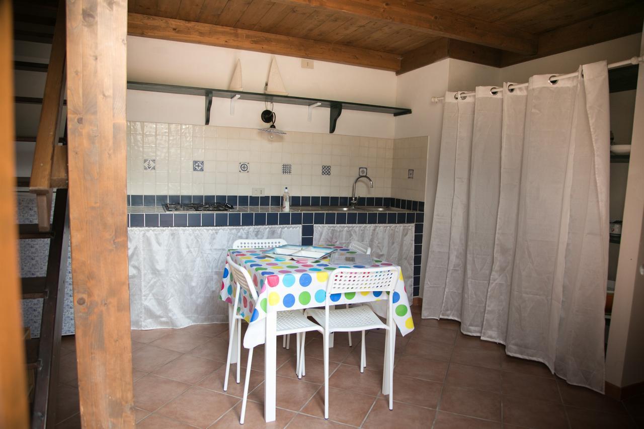 Case Canino Favignana Bagian luar foto
